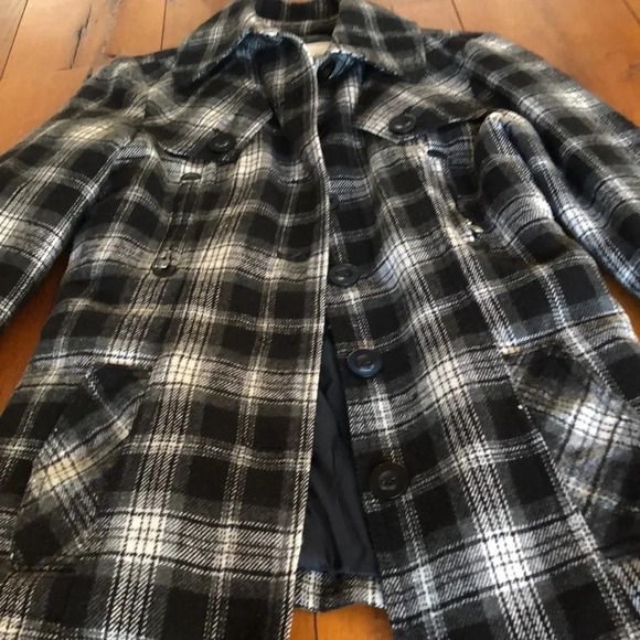 🎉HP🎉Medium Black & White Pea coat - Picture 3 of 5